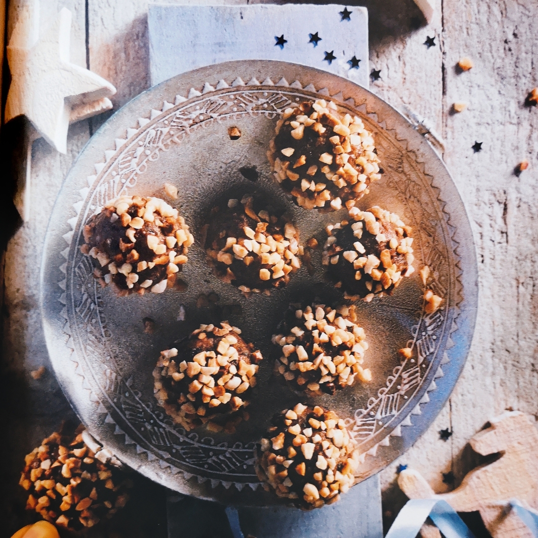 ТРЮФЕЛИ С ИЗЮМОМ
